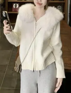 SHEIN ファー付きパーカー　セーター　シーイン 即購入ok