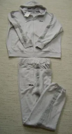 セール20% フィラ スウェット ロゴテープフルジップ パーカー パンツ 上下