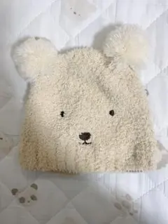 クマデザインのベビー帽子