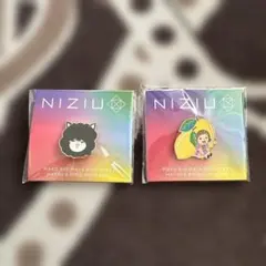 NiziU ピンバッジセット（マコ・マヤ）