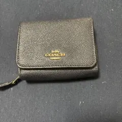 コーチ三つ折り財布