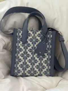 即決 新品 未使用 ケイトスペード 花柄　斜めがけバッグ　ポシェット 新品本物 PXRU7016 2025年最新ケイト スペード バッグ 花柄の人気アイテム - メルカリ