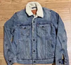 ★③Levi's ❗️メンズ.ボア付きデニムジャケット ブルー《サイズS》のサムネイル