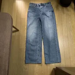 UNIQLO ワイドストレートジーンズ 25
