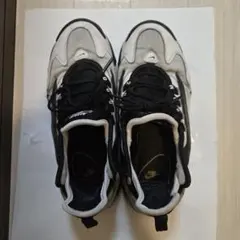 NIKE ZOOM スニーカー ブラック ホワイト
