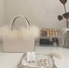 The virgins feather triming shoulder bag - メルカリ