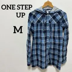 美品 ワンステップアップONE STEP UP フード付きチェックシャツ 【M】