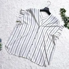ミッシェルクラン【38】ストライプ Vネック ブラウス 半袖 ホワイト×ブラックのサムネイル