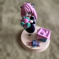 SPY×FAMILY 一番くじ A賞 ⼩物入れ付きフィギュア（アーニャ）