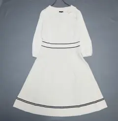 【美品 現行】TO BE CHIC ニットワンピース リボン ホワイト 40のサムネイル