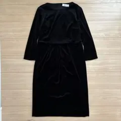 レリアン黒　長袖ひざ丈ワンピース
