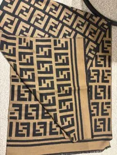 タグなしの新品スカーフ