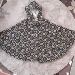 shuca 花柄ポンチョ Lサイズのサムネイル