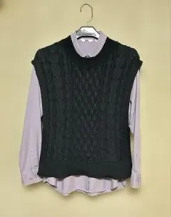 ケーブルニットベスト　M