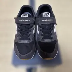 ニューバランス　キッズ　21.5センチ　ブラック
