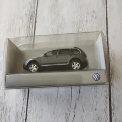 フォルクスワーゲンのミニカー（Touareg トゥアレグ）のサムネイル
