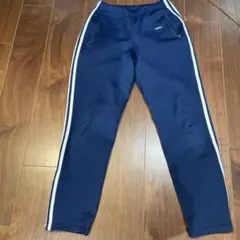 アディダスオリジナルス　ストライプトラックパンツ