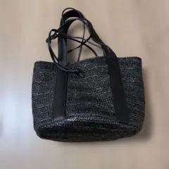 GUと蜷川実花コラボのカゴバッグ