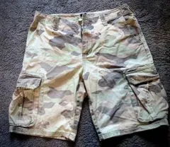 値下げ！GAP 迷彩カーゴショートパンツ