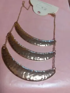 ゴールドメタル三連ネックレス