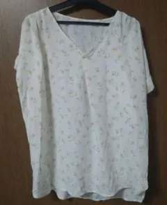 ロペピクニック　花柄ブラウス