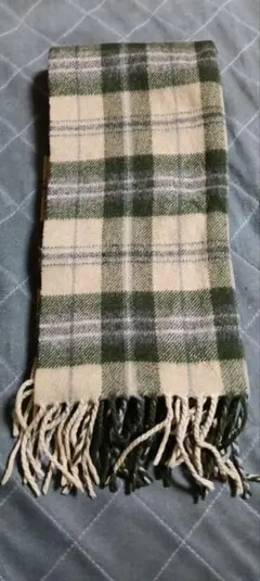 緑とベージュのチェック柄マフラー　メンズ