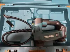ヨ*6様 Makita 充電式空気入れ MP180D セット - メルカリ