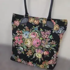 Think Bee！ 花柄 スパンコール トートバッグ　ビーズ　バッグのサムネイル