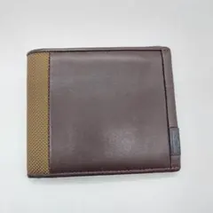 美品　TUMI 二つ折り財布のサムネイル