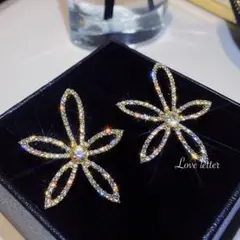 No.136M キラキラフラワービジューピアス ゴールド 韓国 量産型 地雷