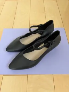 黒 ポインテッドトゥ アンクルストラップ パンプス　23.5-24cm