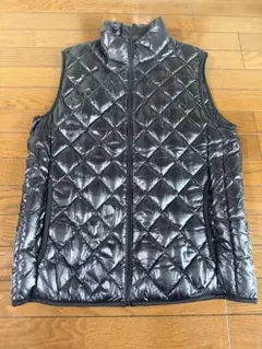 UNIQLO ブラック 黒 ダウンベスト XL