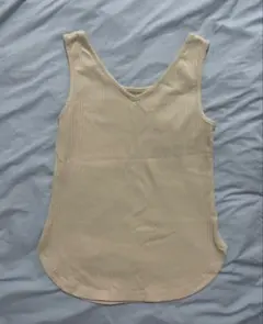 GU タンクトップ