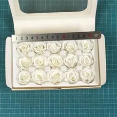 リサローズ15輪のピュアホワイト