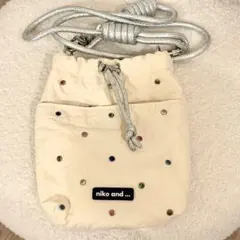 【美品】niko and ... 　ニコアンド　ビジュー付きショルダーバッグ