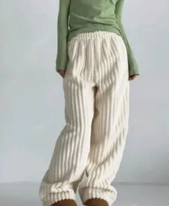 未使用　シーン　モコモコ　パンツ