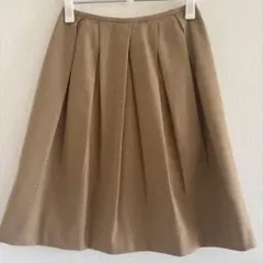 INCOTEX ベージュ フレアスカート 前面プリーツのサムネイル