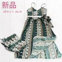 【新品】ビキニ3点セット　花柄水着　パレオ付き グリーン　緑　値下げ