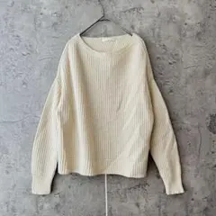 アーバンリサーチドアーズ　リブニット　オフホワイト　毛　F ドロップショルダー