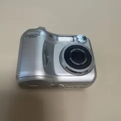 Nikon COOLPIX 2100 コンパクトデジタルカメラのサムネイル