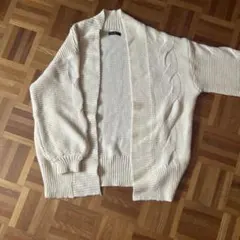 アイボリー ケーブル編み ニットカーディガン