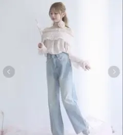 TITTY&CO. ビジュー付きデニムパンツのサムネイル