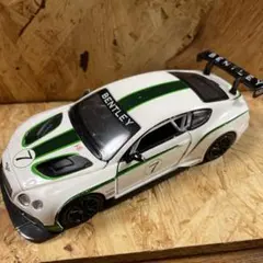 1/32 ベントレー コンチネンタル GT3 ミニカーのサムネイル