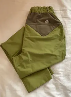 Item thumbnail for item 1e499324-ea3d-4688-ba3c-440582111917