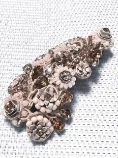 ミハエルネグリンヘアバレッタ