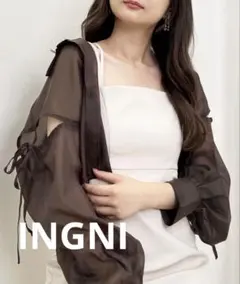【春夏物セール中】 INGNI スリットリボンラメシアーショートシャツ