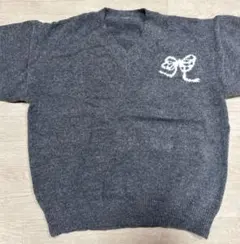 【新品・未使用‼️】SHEIN Vネックセーター リボンモチーフ Mサイズ