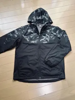 美品PUMA ウインドブレーカー160