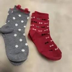 【新品】キッズ靴下 グレー水玉 赤リボン　2足セット