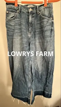 LOWRYS FARMライトブルーデニム フリンジ裾 ワイドパンツ